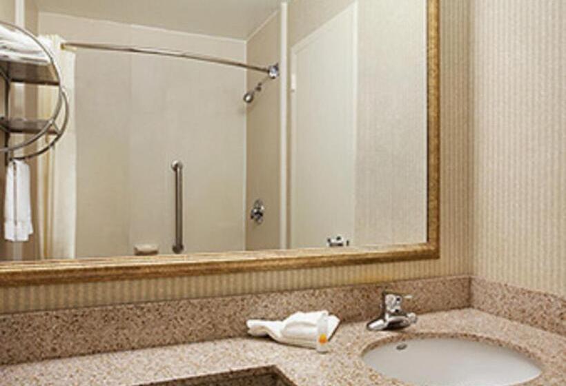Номер Стандарт, Days Inn By Wyndham Rutland/killington Area