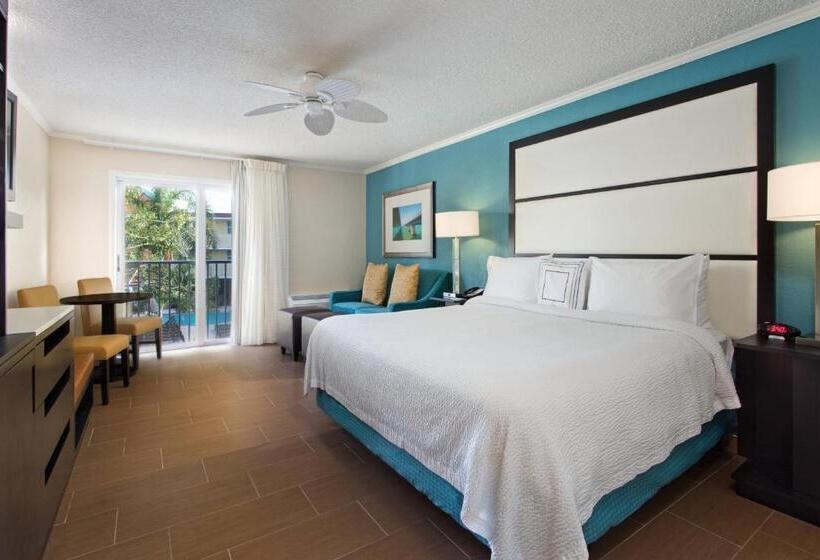 Студио Стандарт Кровать Кинг, Fairfield Inn & Suites By Marriott Key West