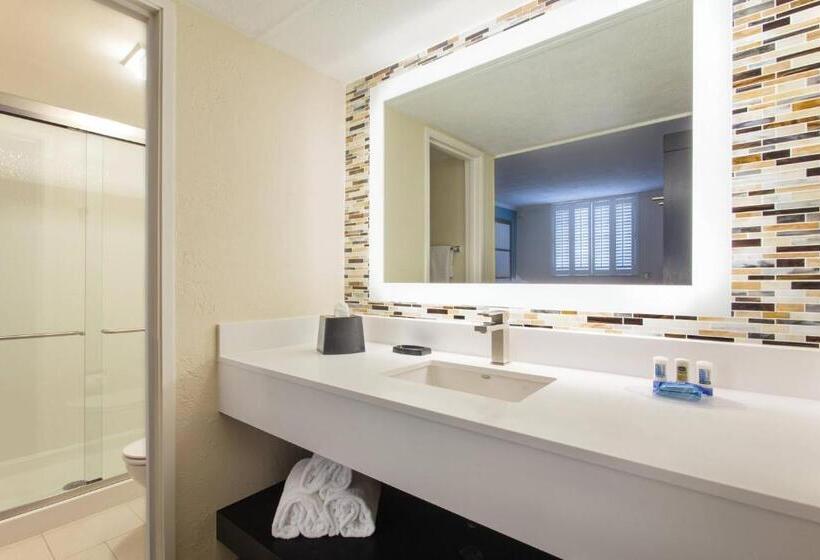 Люкс, Fairfield Inn & Suites By Marriott Key West