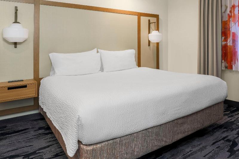 带大床的标准间, Fairfield Inn And Suites By Marriott San Jose Airport