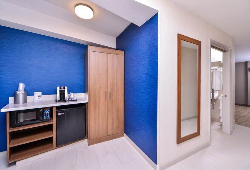 스위트, Holiday Inn Express Walnut Creek, An Ihg