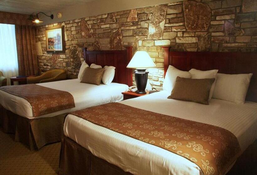 Номер Стандарт Вид на Бассейн, Inn Of The Hills Hotel And Conference Center