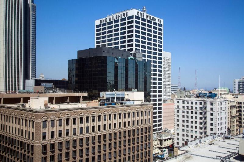 Номер Клуб Кровать Кинг, Sheraton Grand Los Angeles