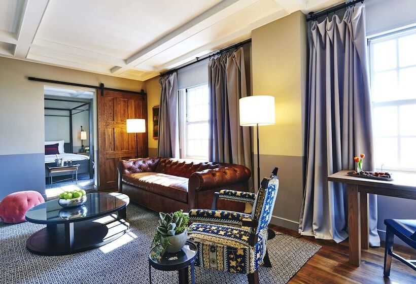 Suíte Cama King, The Hollywood Roosevelt