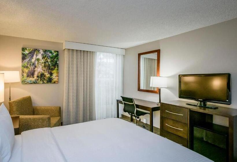 Стандартный Номер Кровать Кинг, Wyndham Garden Fresno Yosemite Airport