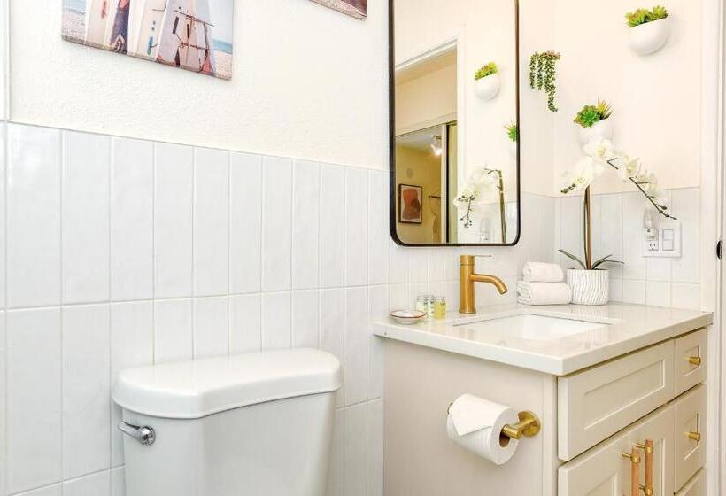 استودیوی استاندارد, Kihei Bay Surf 236
