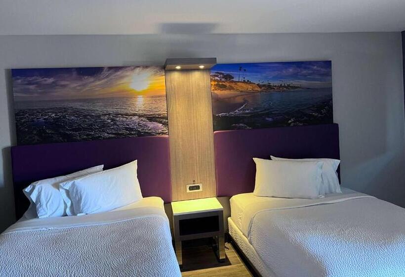 Номер Superior, La Quinta Inn By Wyndham Costa Mesa Orange County