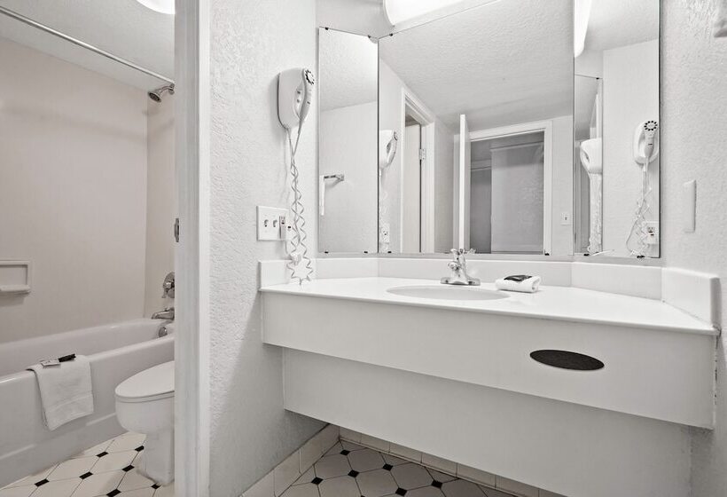 Номер Deluxe, La Quinta Inn By Wyndham Costa Mesa Orange County