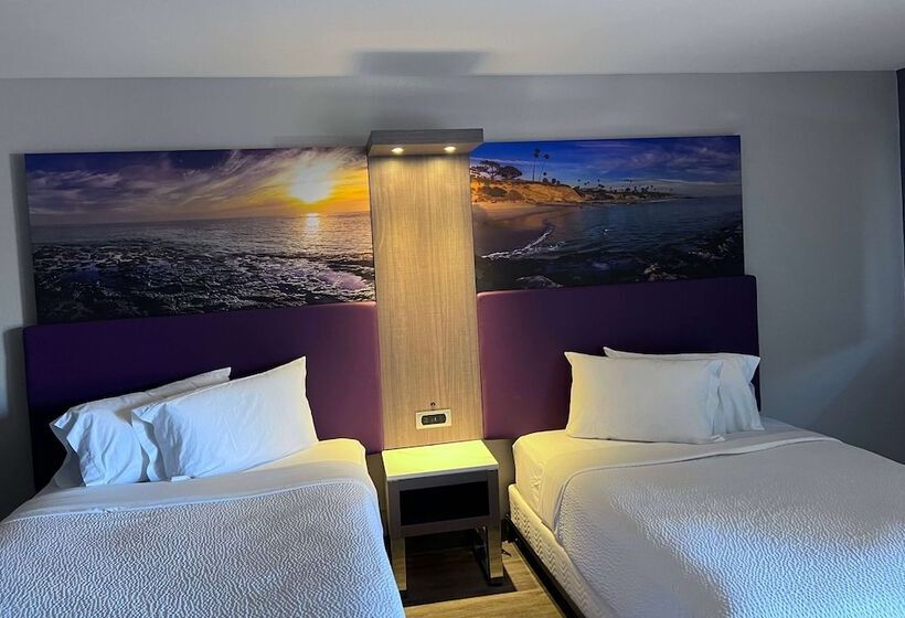 Номер Superior, La Quinta Inn By Wyndham Costa Mesa Orange County