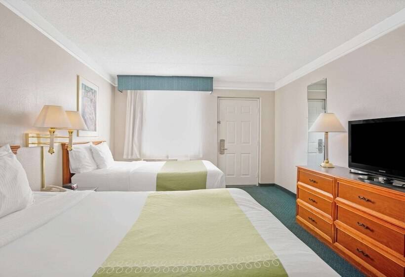 اتاق لوکس, La Quinta Inn By Wyndham Reno