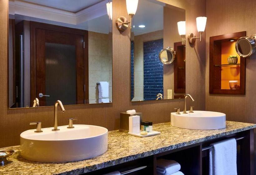 Suite with lake view, Mount Airy Casino Resort   Adults Only 21 Plus