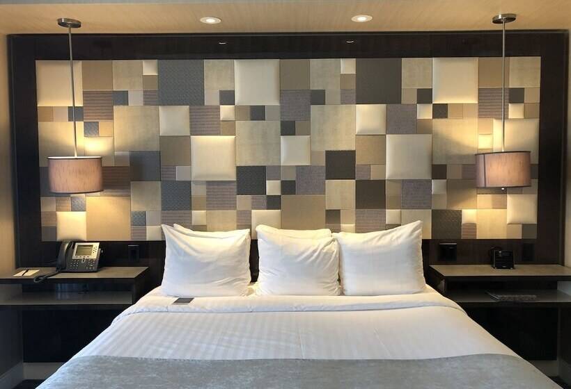 Номер Deluxe Вид на Озеро, Mount Airy Casino Resort   Adults Only 21 Plus