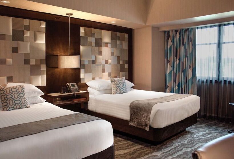 Номер Deluxe Вид на Озеро, Mount Airy Casino Resort   Adults Only 21 Plus