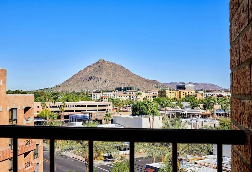 Люкс, Scottsdale Marriott Old Town