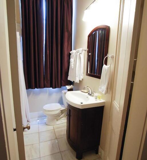 스탠다드 룸 킹사이즈 침대, Lamothe House Hotel A French Quarter Guest Houses Property