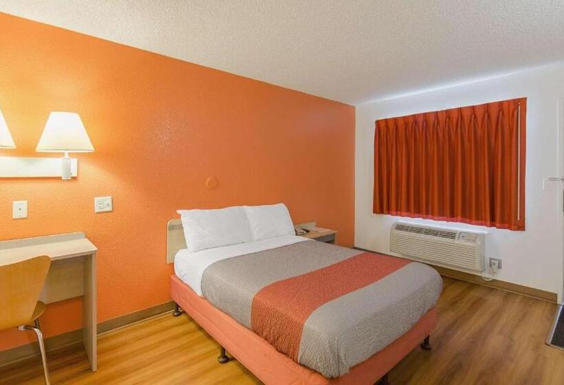 스탠다드 룸 킹사이즈 침대, Motel 6 Medford, Or   North