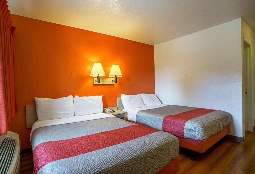 Люкс, Motel 6 Prescott, Az