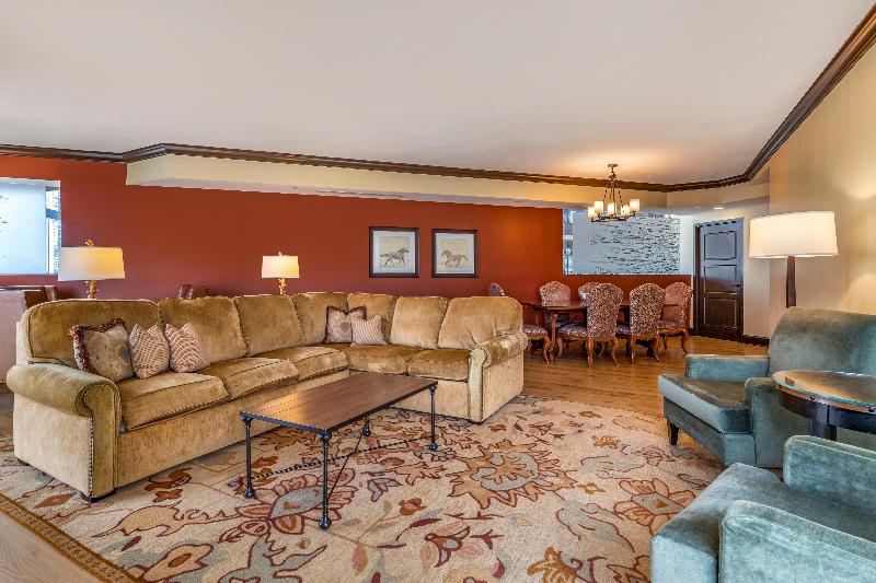 Президентский Люкс, Omni Austin Hotel Downtown
