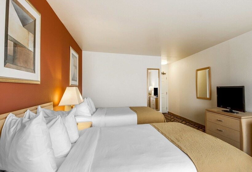 带2个双人床的标准工作室, Quality Inn Petaluma   Sonoma