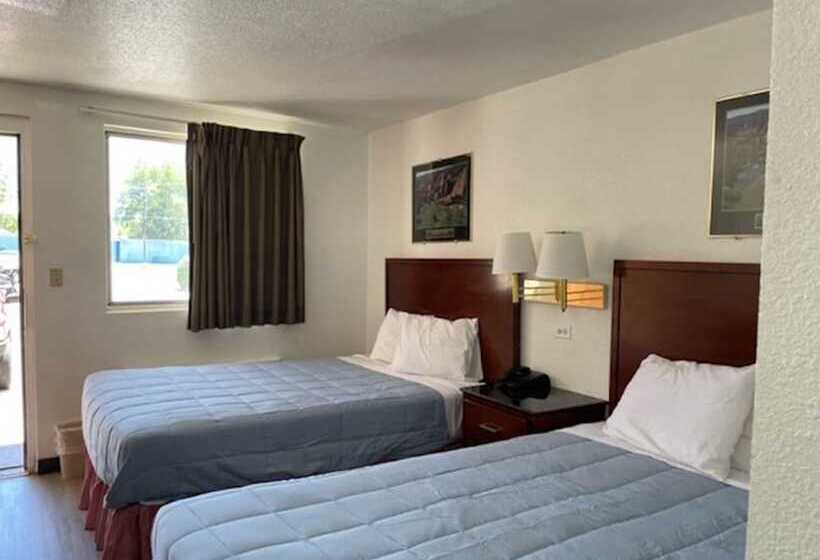 Номер Стандарт, Farmington Inn