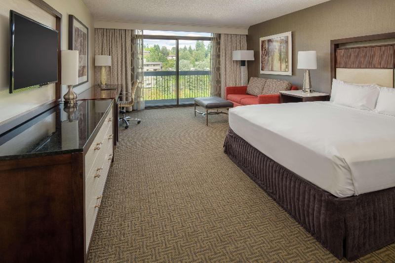 이그제큐티브 룸 킹사이즈 침대, Hilton Bellevue