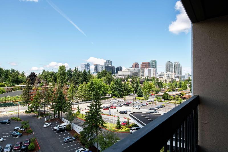 이그제큐티브 룸 킹사이즈 침대, Hilton Bellevue