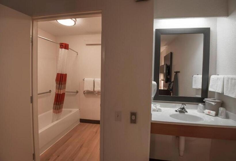 Номер Премиум, Red Roof Inn Plus+ Chicago   Willowbrook