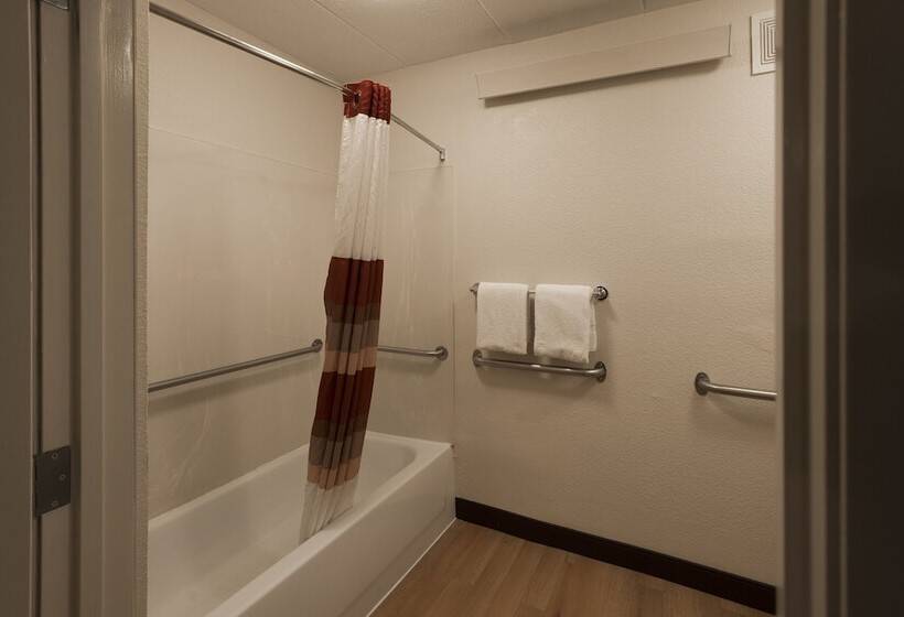 Номер Премиум, Red Roof Inn Plus+ Chicago   Willowbrook