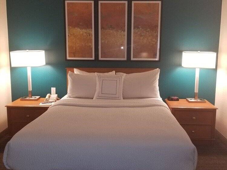 스탠다드 스튜디오, Residence Inn Shelton Fairfield County