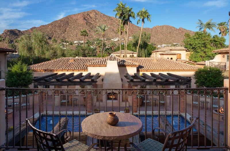 Люкс с Террасой, Royal Palms Resort And Spa, Part Of Hyatt