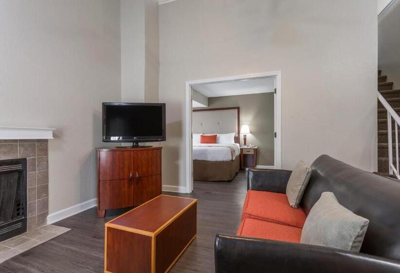 Апартаменты Пентхаус 2 Спальни, Hawthorn Suites By Wyndham North Charleston