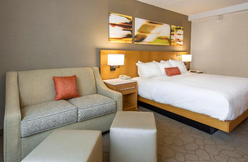 Стандартный Номер Кровать Кинг, Delta Hotels By Marriott Utica