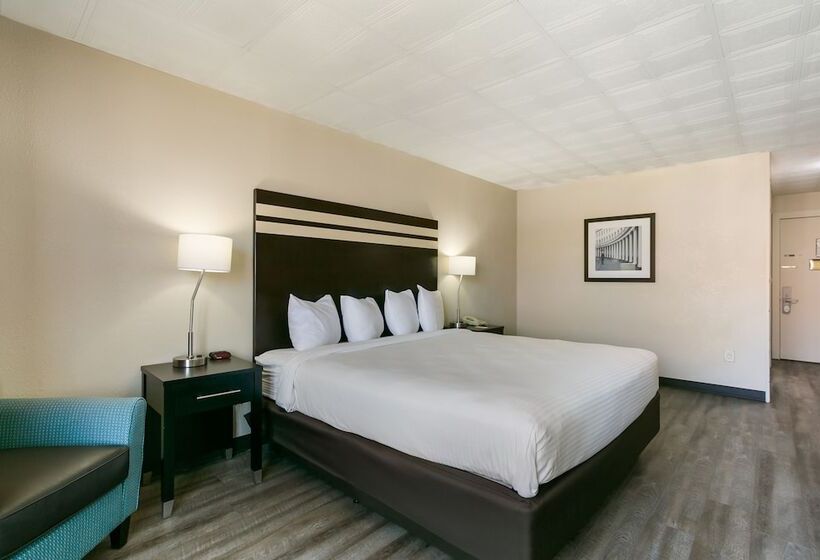 Номер Deluxe, Eisenhower Hotel And Conference Center