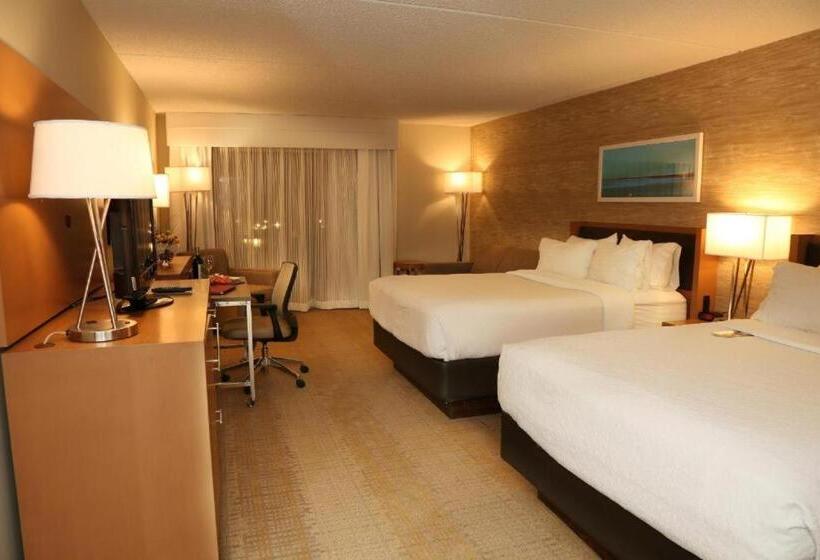 Номер Стандарт Вид на Бассейн, Envision Hotel & Conference Center Mansfield Foxboro