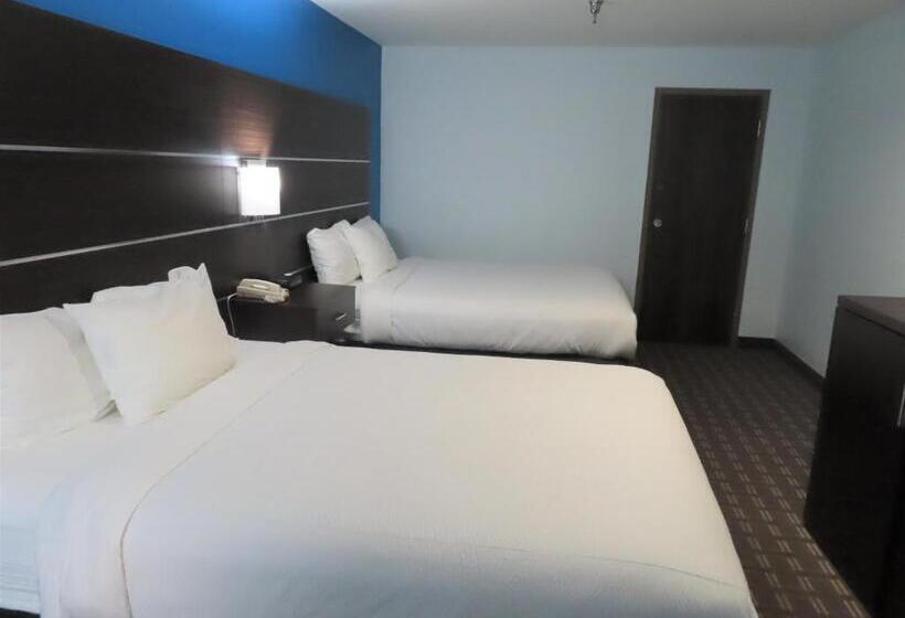Четырехместный Номер Стандарт, St Charles Hotel Downtown Hudson