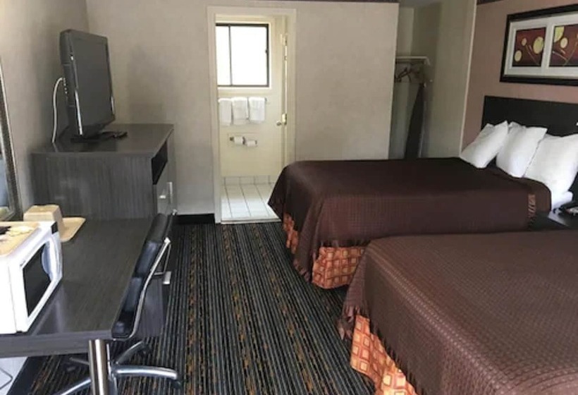 Номер Стандарт 2 Двуспальные Кровати, Whitney Inn & Suites