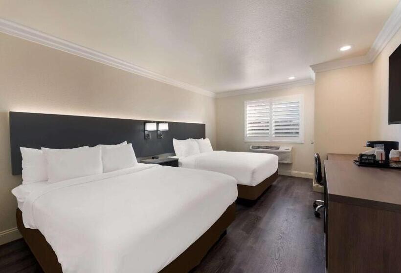 Номер Стандарт, Comfort Inn Gilroy