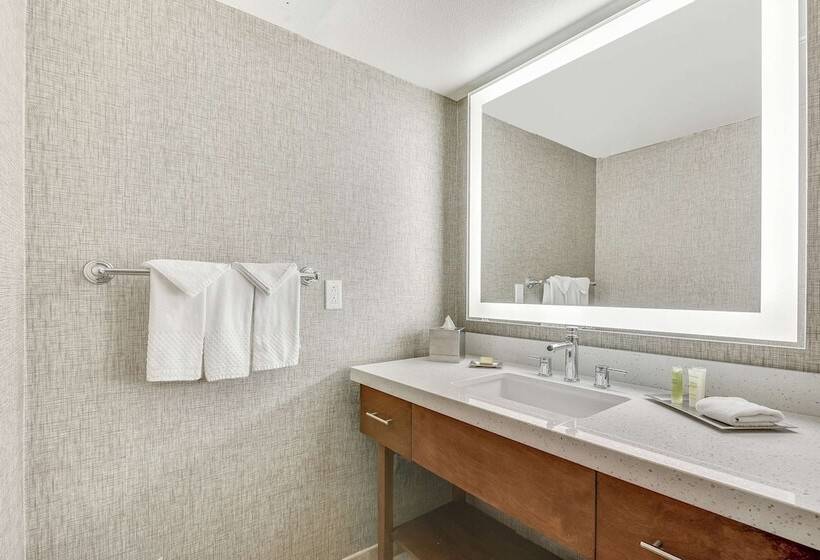 스위트, Hilton Phoenix Tapatio Cliffs Resort