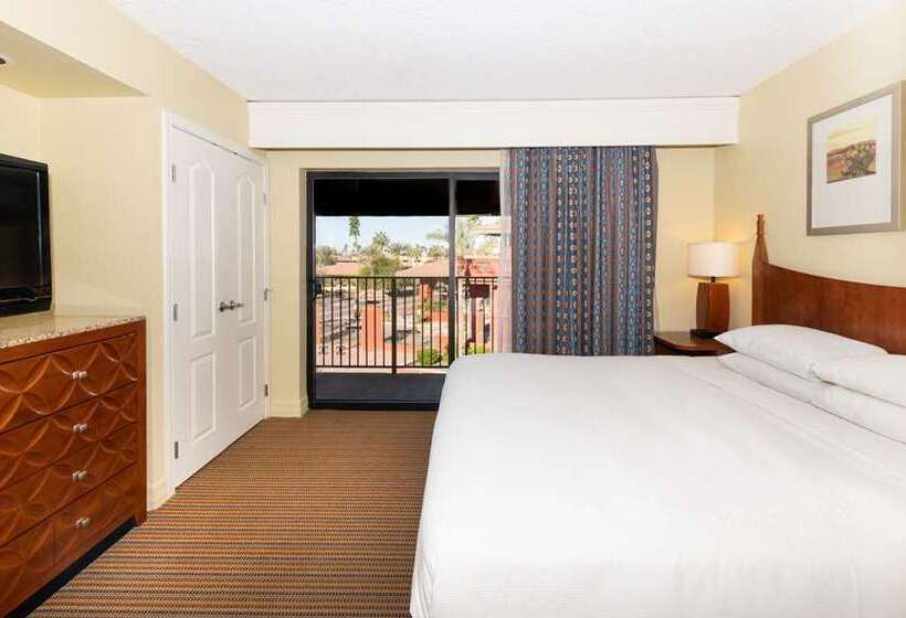 스위트 킹사이즈 침대, Hilton Phoenix Tapatio Cliffs Resort