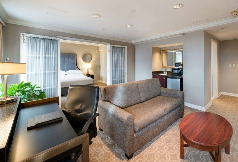 小型套房, Hilton Milwaukee