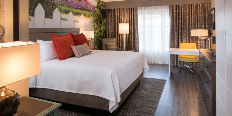 חדר סטנדרט עם מיטת קינג, Indigo Atlanta Vinings, An Ihg