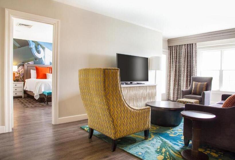 סוויטה נשיאותית, Indigo Atlanta Vinings, An Ihg