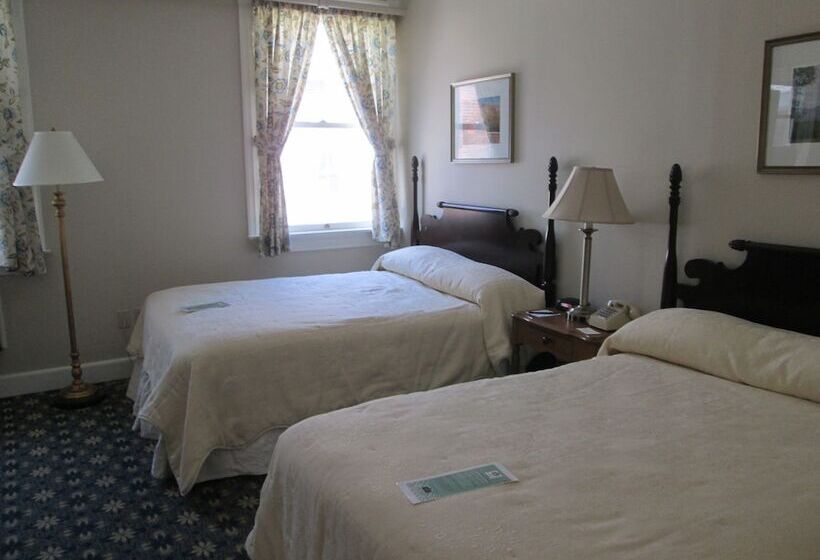 Номер Стандарт 2 Двуспальные Кровати, Middlebury Inn