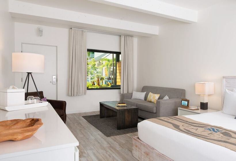 חדר דלוקס נוף בריכה, The Gates Hotel Key West