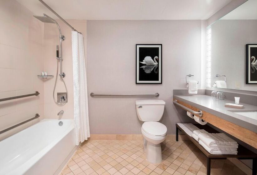 带2个双人床的标准工作室, The Westin Copley Place, Boston