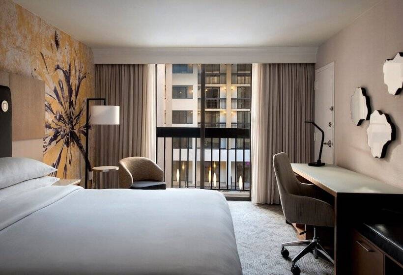 Номер Стандарт Двуспальная Кровать с Видом, Westchester Marriott
