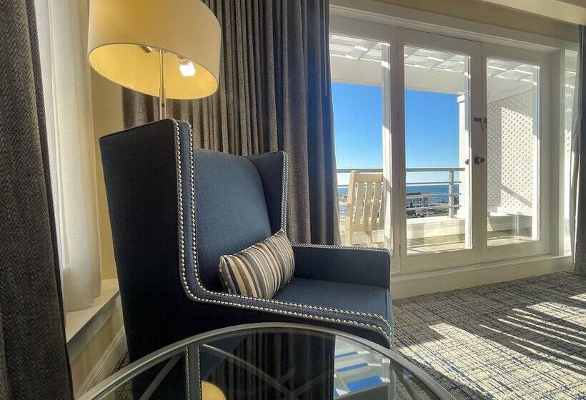 Номер Стандарт 2 Двуспальные Кровати, Water's Edge Resort & Spa