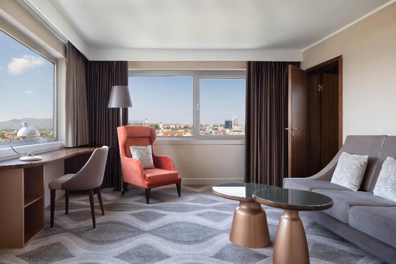 سوئیت اجرایی با تخت کینگ, The Westin Zagreb