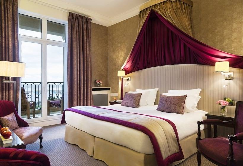 Номер Deluxe Вид на Море, Barriere Le Royal Deauville