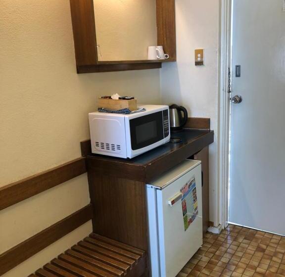 이코노미 룸, Canberra Lyneham Motor Inn